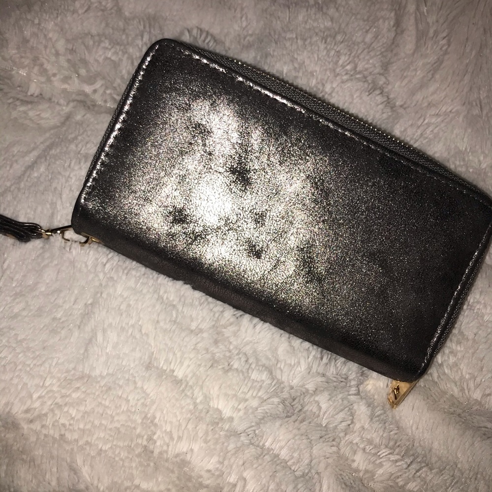 stone colored wristlet!